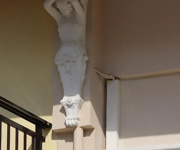 Indigo Luxury Appartement Olympiakí Aktí