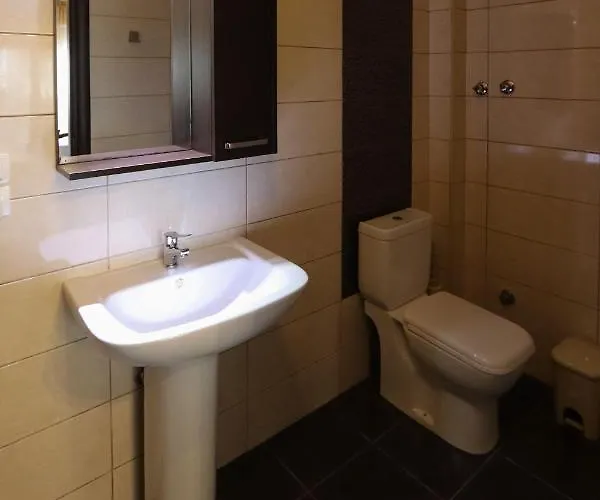Indigo Luxury Olympiakí Aktí